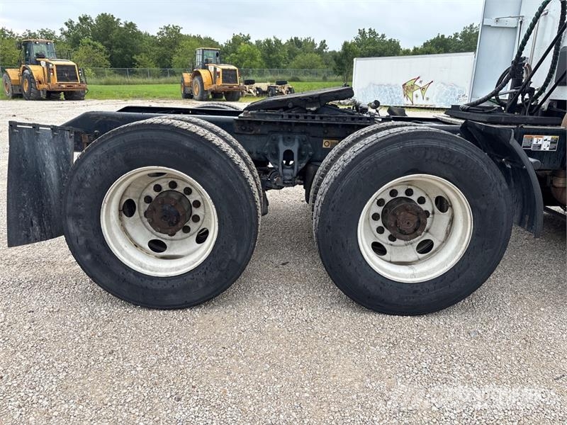Kenworth T680 Tractor Units