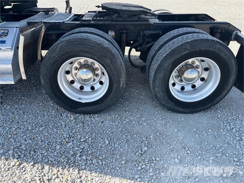 Kenworth T680 Седельные тягачи