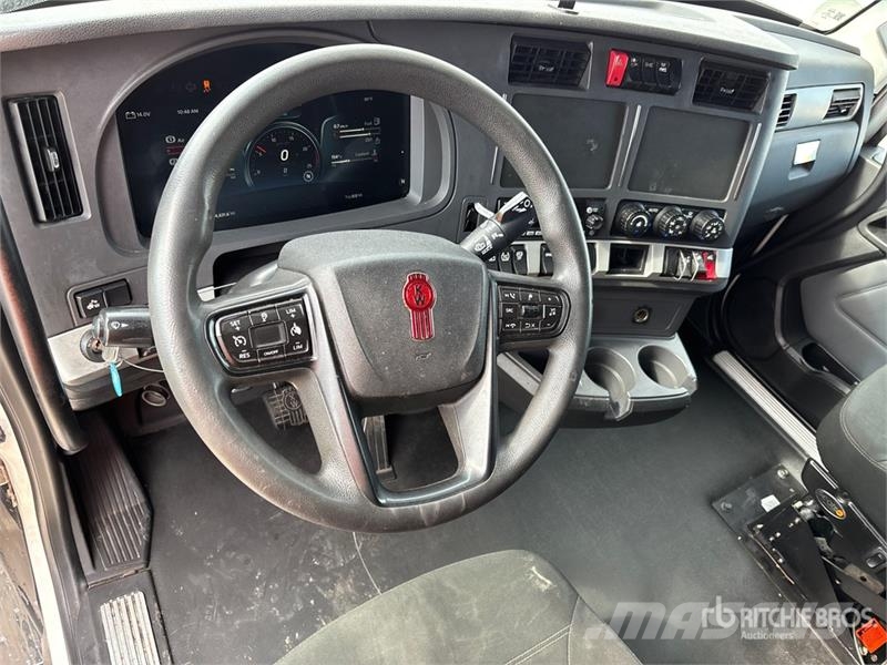 Kenworth T680 Vetopöytäautot
