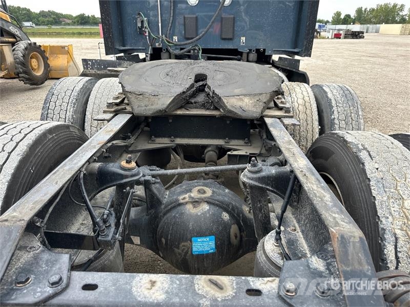 Kenworth T680 Тягачі