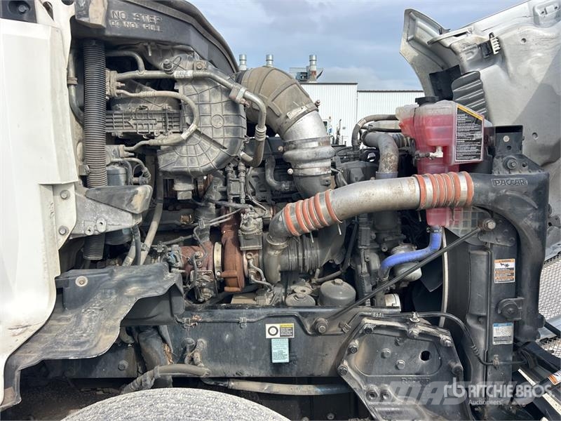 Kenworth T680 وحدات الجر