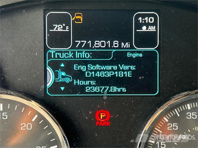 Kenworth T680 Тягачі