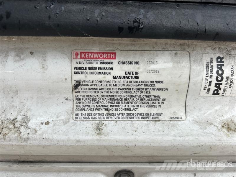 Kenworth T680 Тягачі