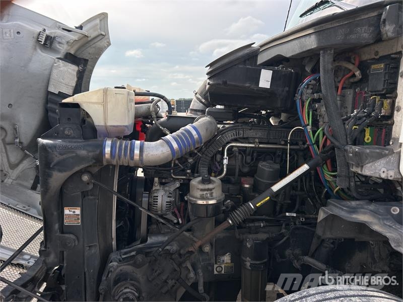 Kenworth T680 وحدات الجر