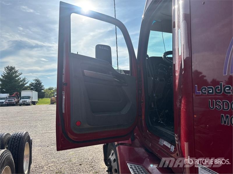 Kenworth T680 Vetopöytäautot