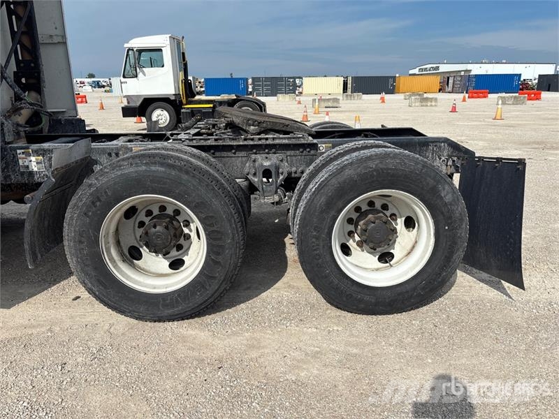 Kenworth T680 Vetopöytäautot