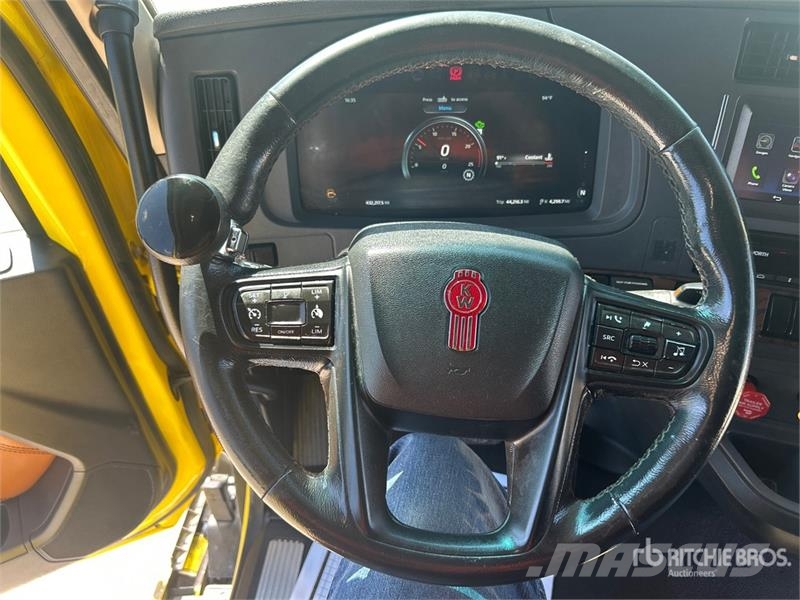 Kenworth T680 Prime Movers