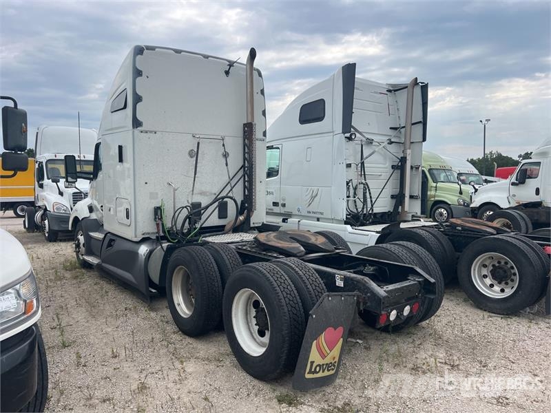 Kenworth T680 Vetopöytäautot