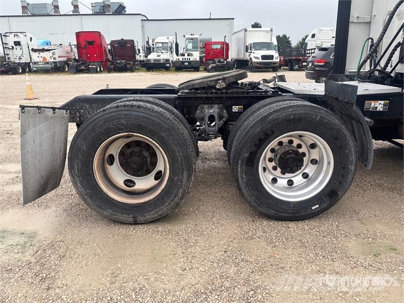 Kenworth T680 Vetopöytäautot