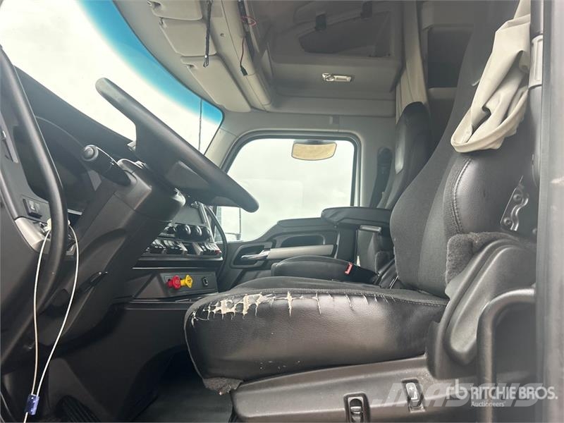 Kenworth T680 Tractor Units