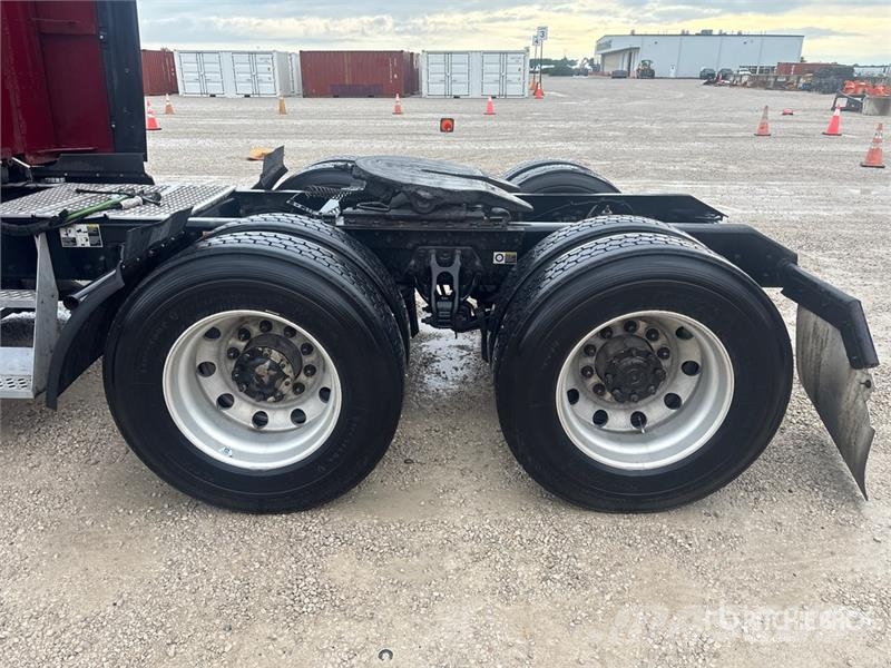Kenworth T680 Vilcēji
