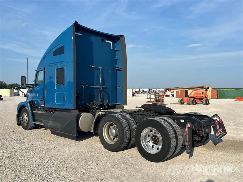 Kenworth T680 Naudoti vilkikai