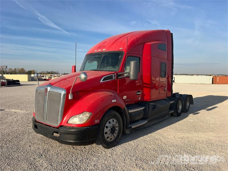 Kenworth T680 Motrici e Trattori Stradali