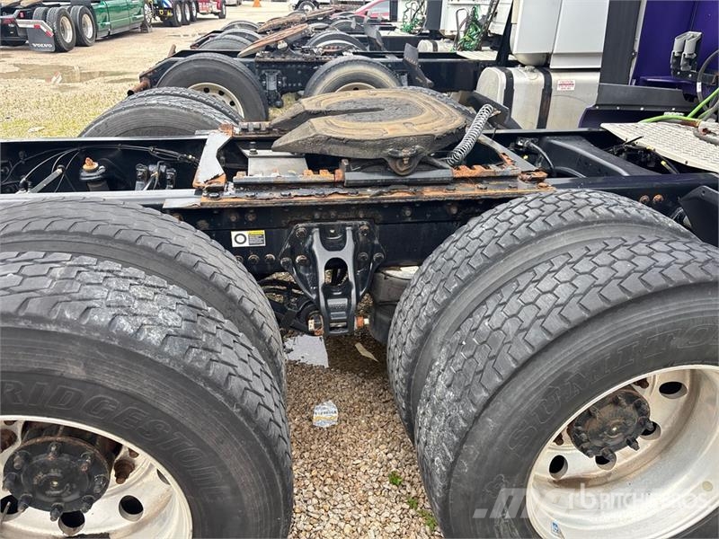 Kenworth T680 Vetopöytäautot