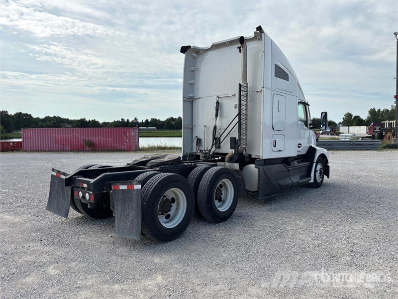 Kenworth T680 Vetopöytäautot