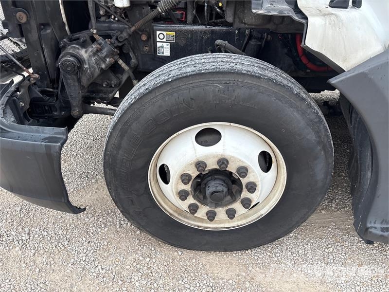 Kenworth T680 Tractor Units