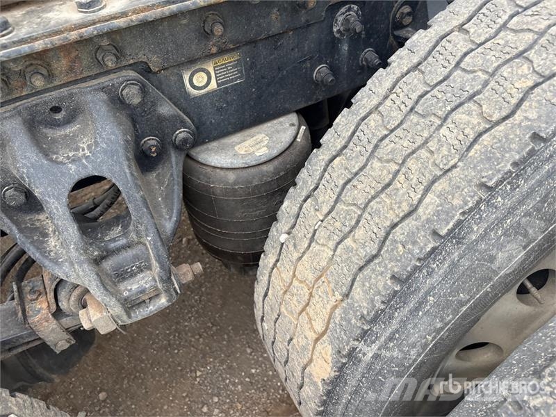 Kenworth T680 Naudoti vilkikai
