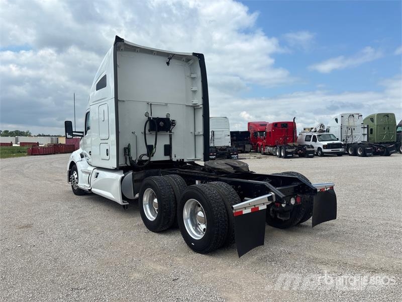 Kenworth T680 Prime Movers