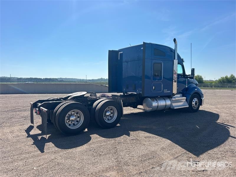 Kenworth T680 Sattelzugmaschinen