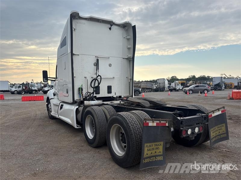 Kenworth T680 Naudoti vilkikai