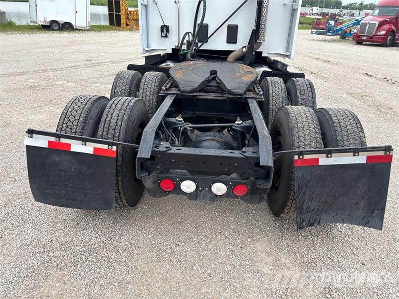 Kenworth T680 Tractor Units