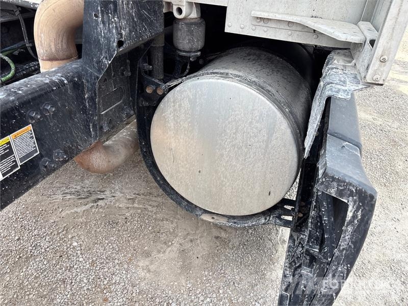 Kenworth T680 Vetopöytäautot