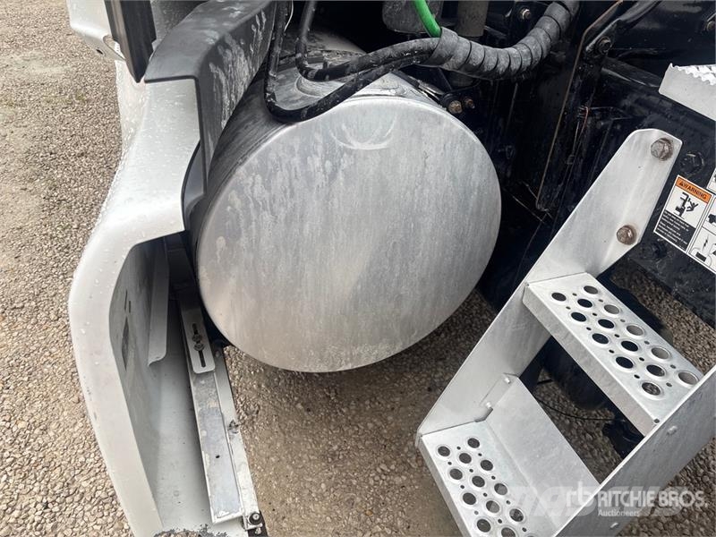 Kenworth T680 Vetopöytäautot