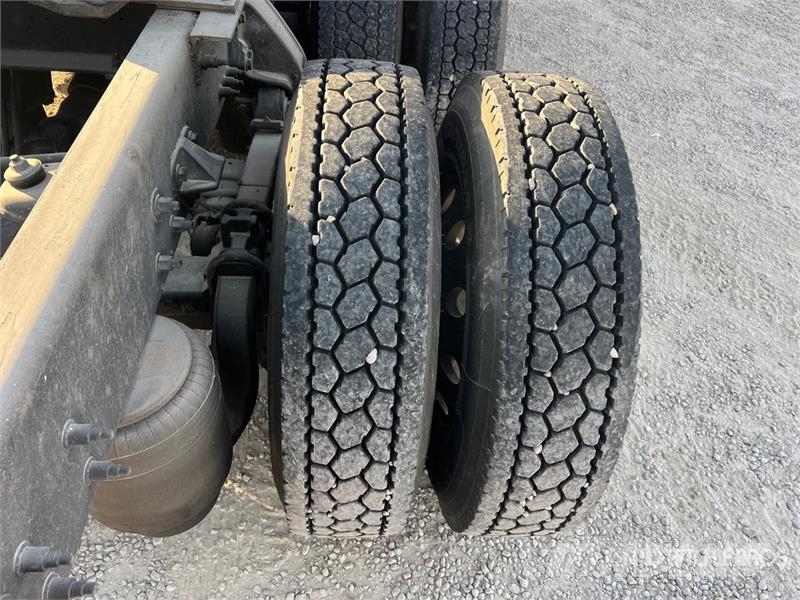 Kenworth T680 Motrici e Trattori Stradali