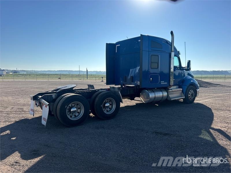 Kenworth T680 Sattelzugmaschinen