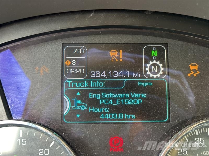 Kenworth T680 وحدات الجر