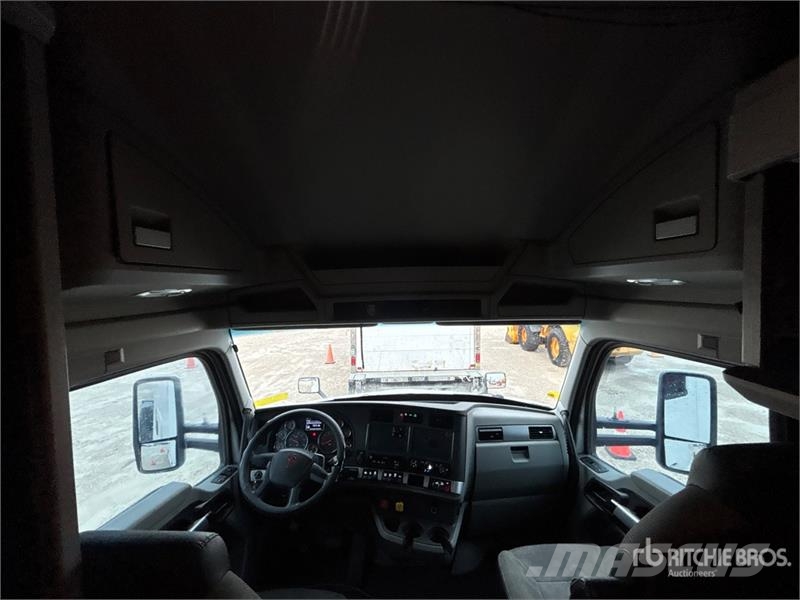 Kenworth T680 Vetopöytäautot