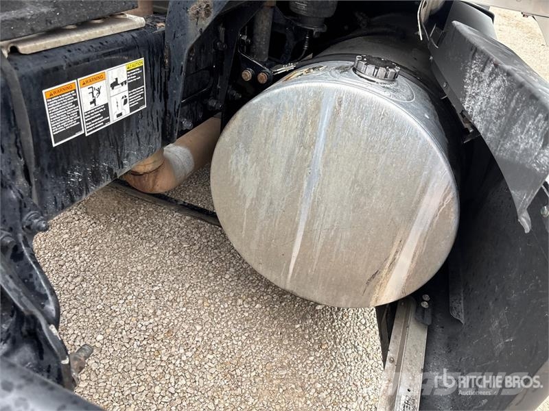 Kenworth T680 Tractor Units