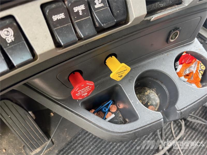 Kenworth T680 Vetopöytäautot