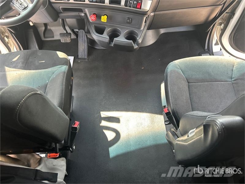 Kenworth T680 Prime Movers