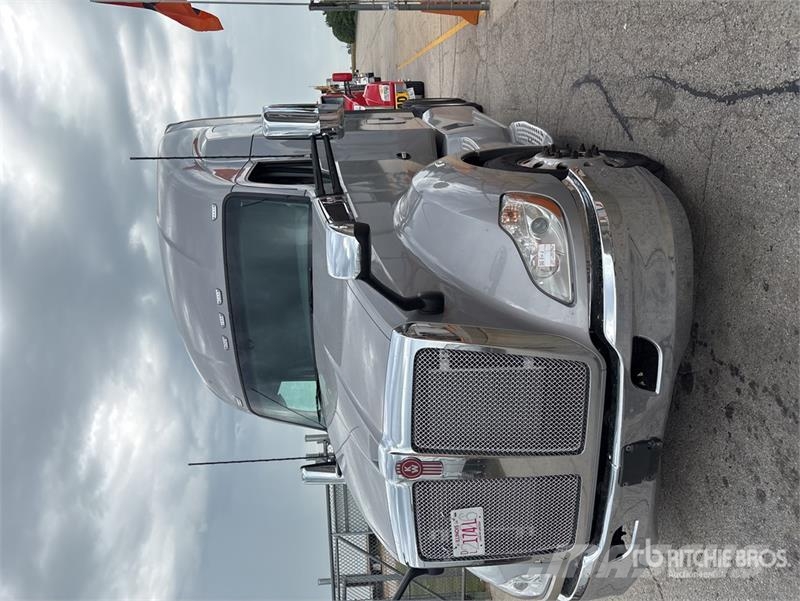 Kenworth T680 Седельные тягачи