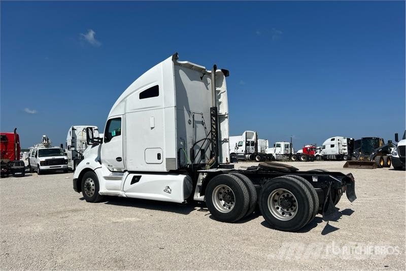 Kenworth T680 Vetopöytäautot