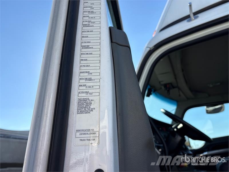 Kenworth T680 4x2 S/A Day Cab Truck Tractor Tractor Units