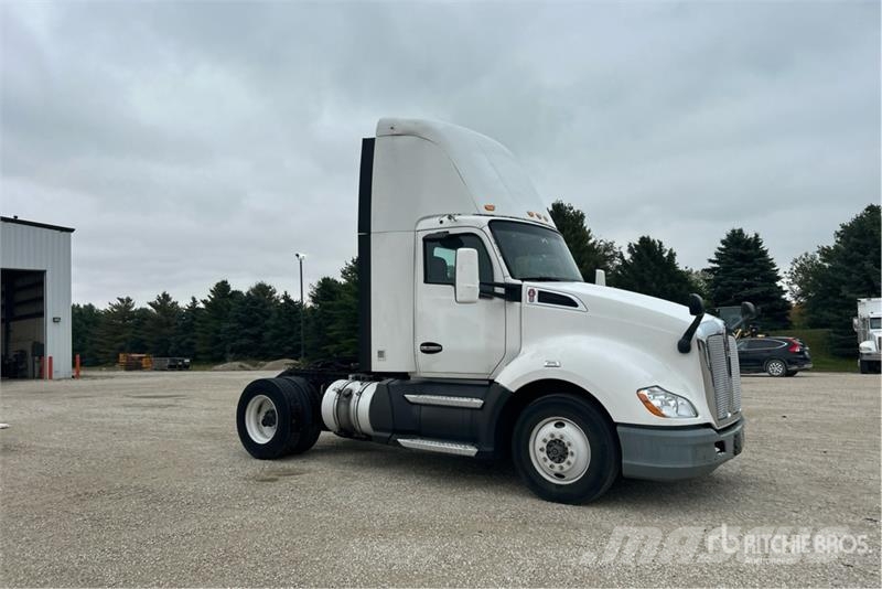 Kenworth T680 4x2 S/A Day Cab Truck Tractor 曳引機組件