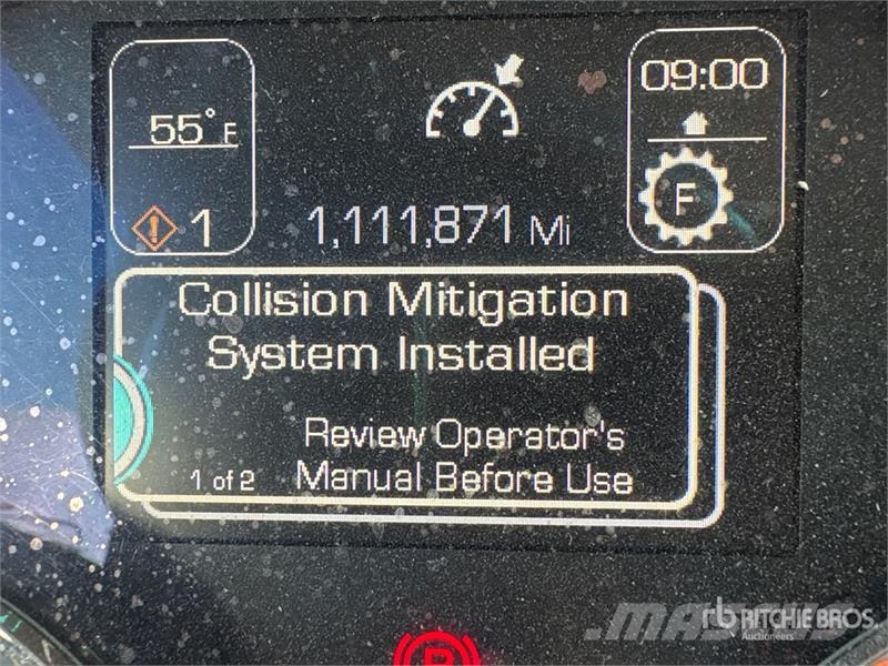 Kenworth T680 4x2 S/A Day Cab Truck Tractor Tractor Units