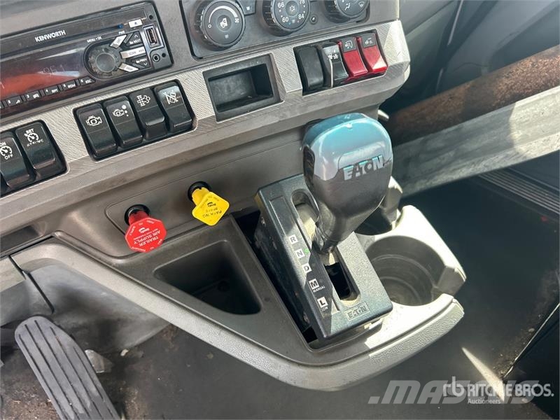 Kenworth T680 4x2 S/A Day Cab Truck Tractor Седельные тягачи