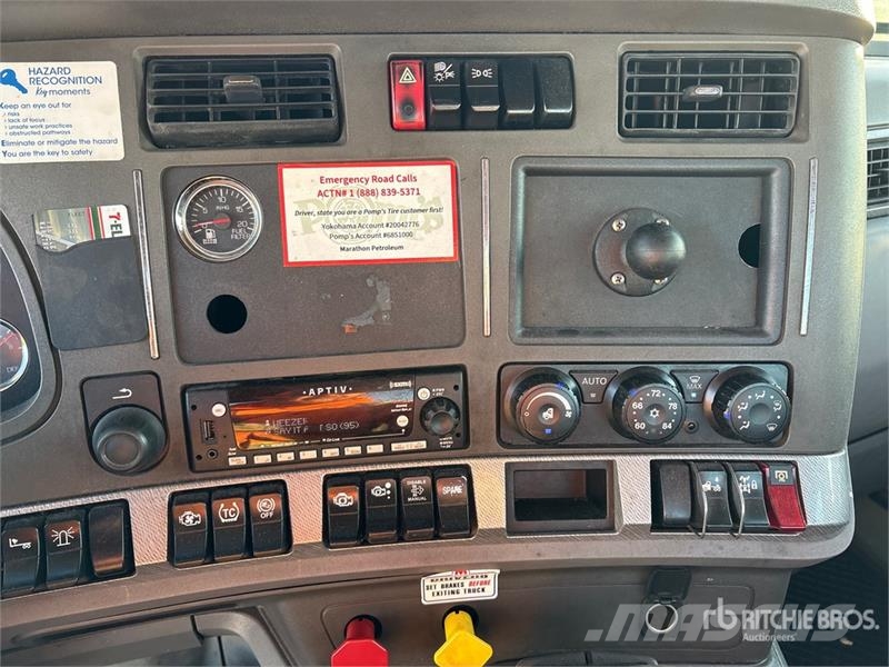 Kenworth T680 6x4 T/A Day Cab Truck Tractor Vilcēji