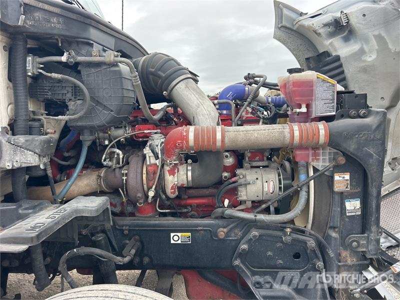 Kenworth T680 6x4 T/A Day Cab Truck Tractor Trekkvogner