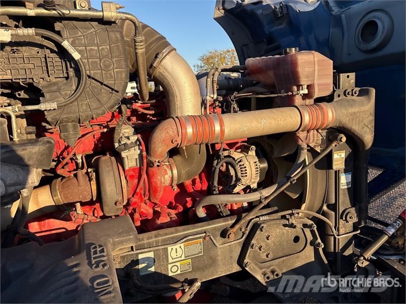 Kenworth T680 6x4 T/A Day Cab Truck Tractor Vilcēji