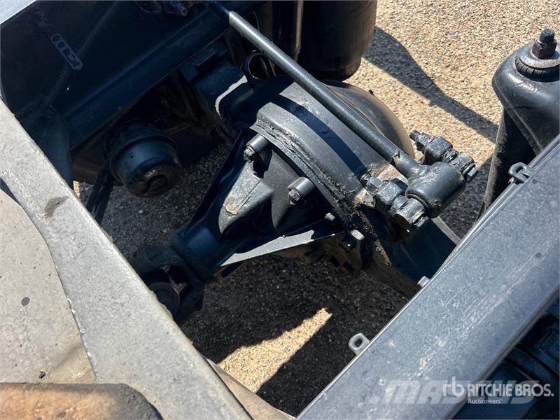 Kenworth T680 6x4 T/A Day Cab Truck Tractor Влекачи