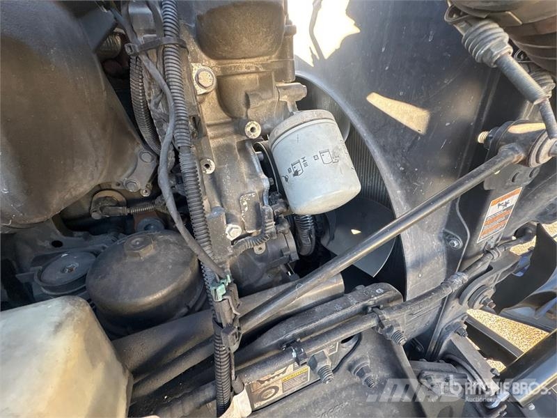Kenworth T680 6x4 T/A Day Cab Truck Tractor Motrici e Trattori Stradali