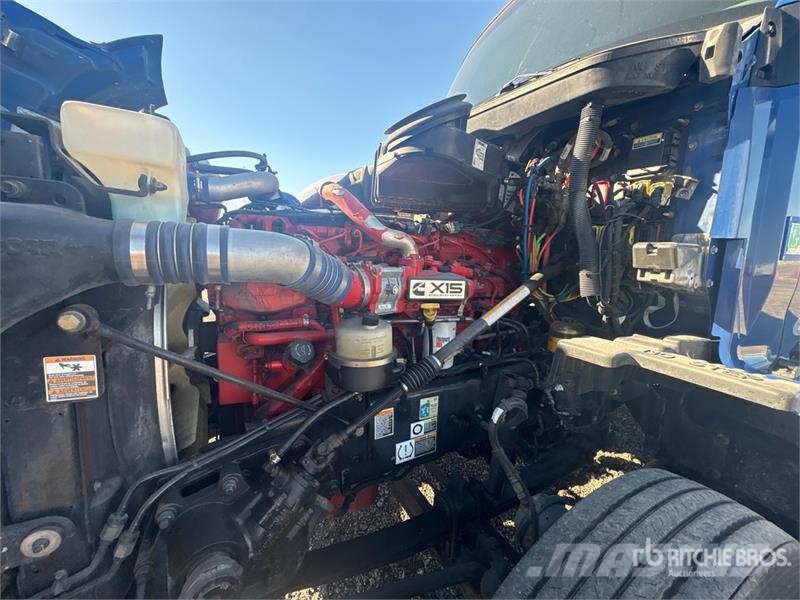 Kenworth T680 6x4 T/A Day Cab Truck Tractor Naudoti vilkikai