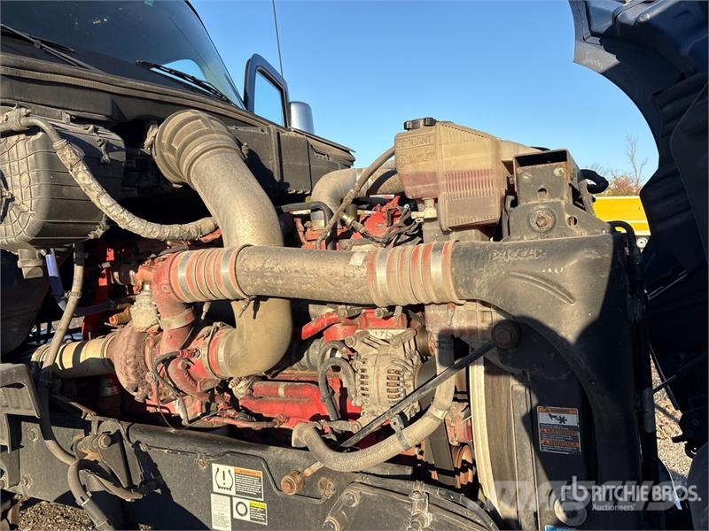 Kenworth T680 6x4 T/A Day Cab Truck Tractor Vilcēji