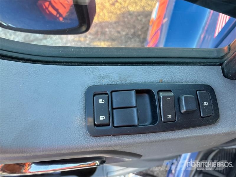 Kenworth T680 6x4 T/A Day Cab Truck Tractor Vilcēji