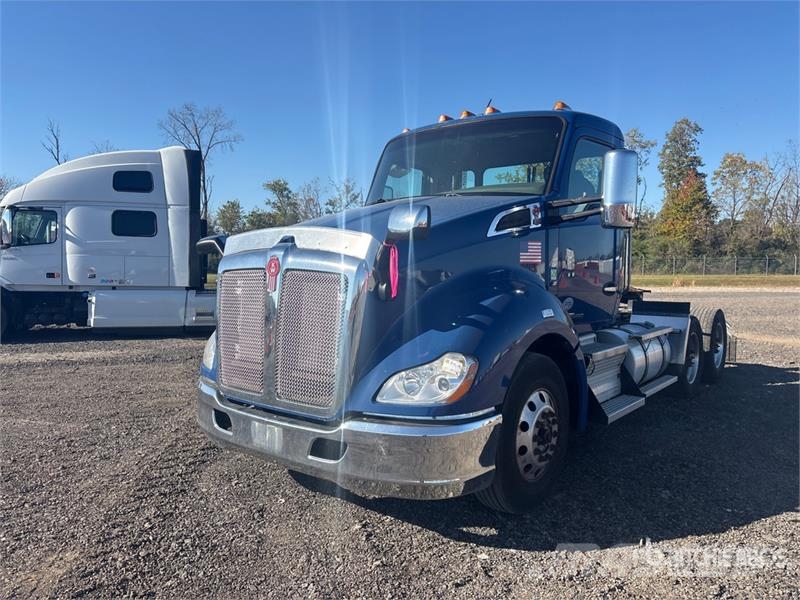 Kenworth T680 6x4 T/A Day Cab Truck Tractor Naudoti vilkikai
