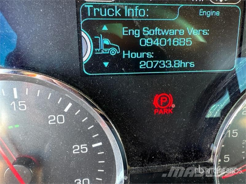 Kenworth T680 6x4 T/A Day Cab Truck Tractor Vilcēji